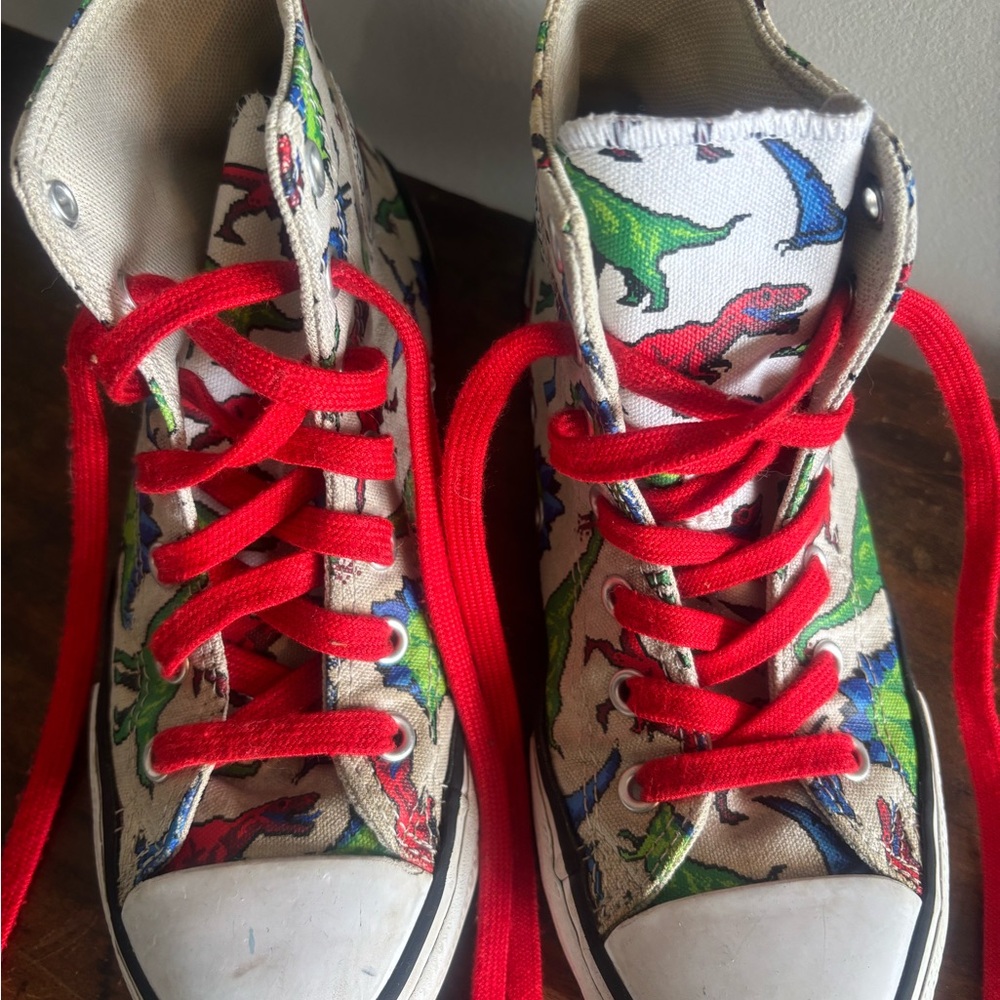Custom‎ Chuck Taylor’s Converse All Star Dinosaur Size 2